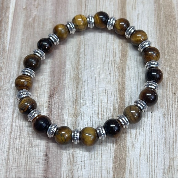 Handcrafted Tiger Eye Stone bracelet - Picture 4 of 8